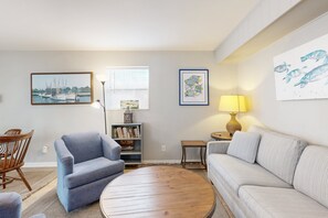 House, Multiple Beds, Patio, Garden View (Whale Tale - B) | Living area - Sparkling Retreat Steps to Beach Fenced Backyard Snowbird Availability (Fernandina Beach)