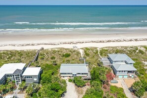Beach nearby - Updated Beachfront Home W/great Beach Views, gas Grill, Multiple Balconies, W/D (St. Augustine)