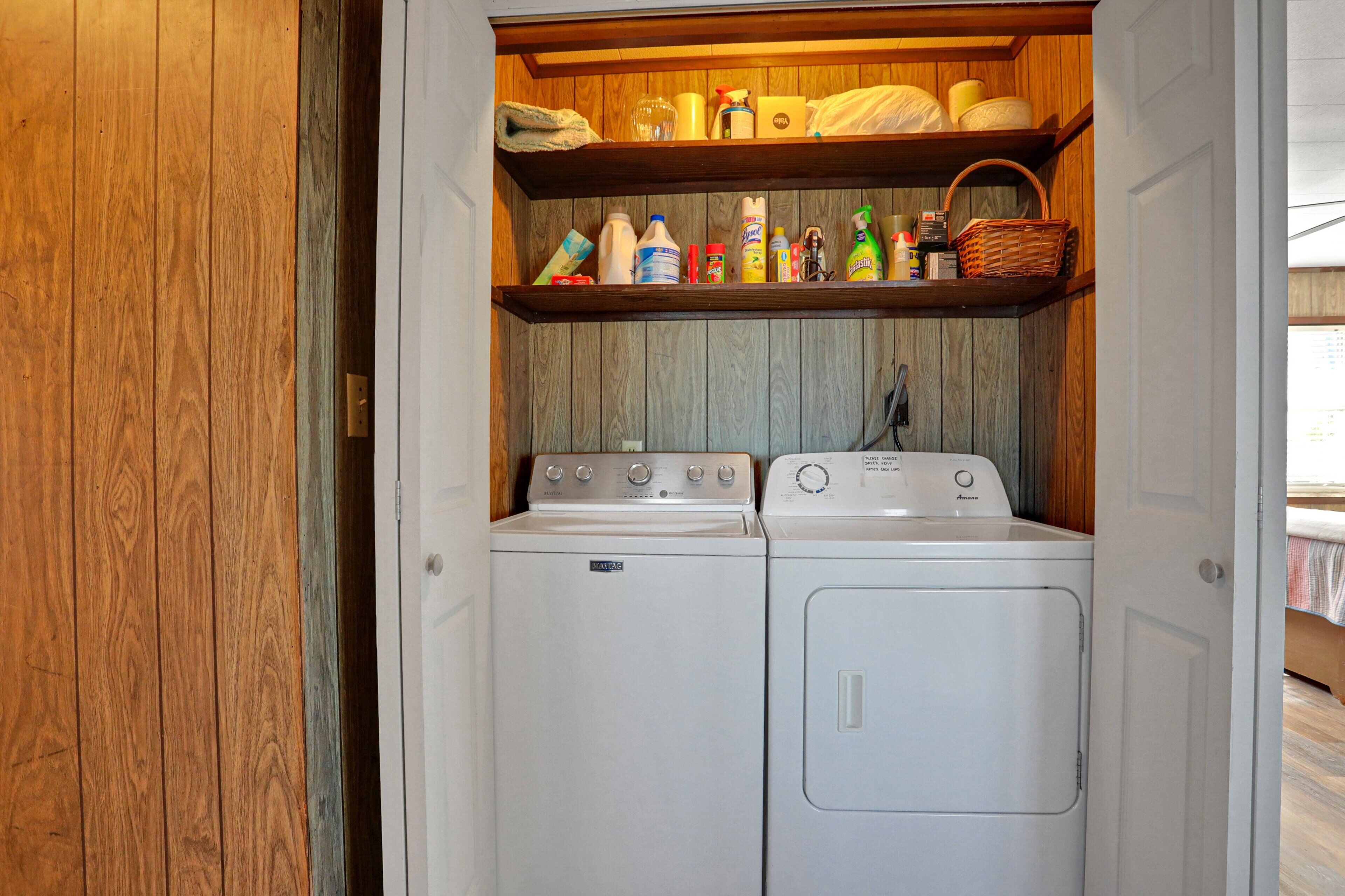 House, Multiple Beds, Balcony, Beach View (Whales Rest) | Laundry