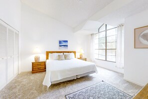 3 habitaciones, decoración personalizada y muebles diferentes 