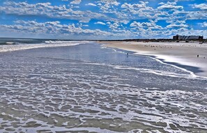 Beach nearby - Waterfront Condo With Community Pools & hot tub - Walk to the Beach (St. Augustine)