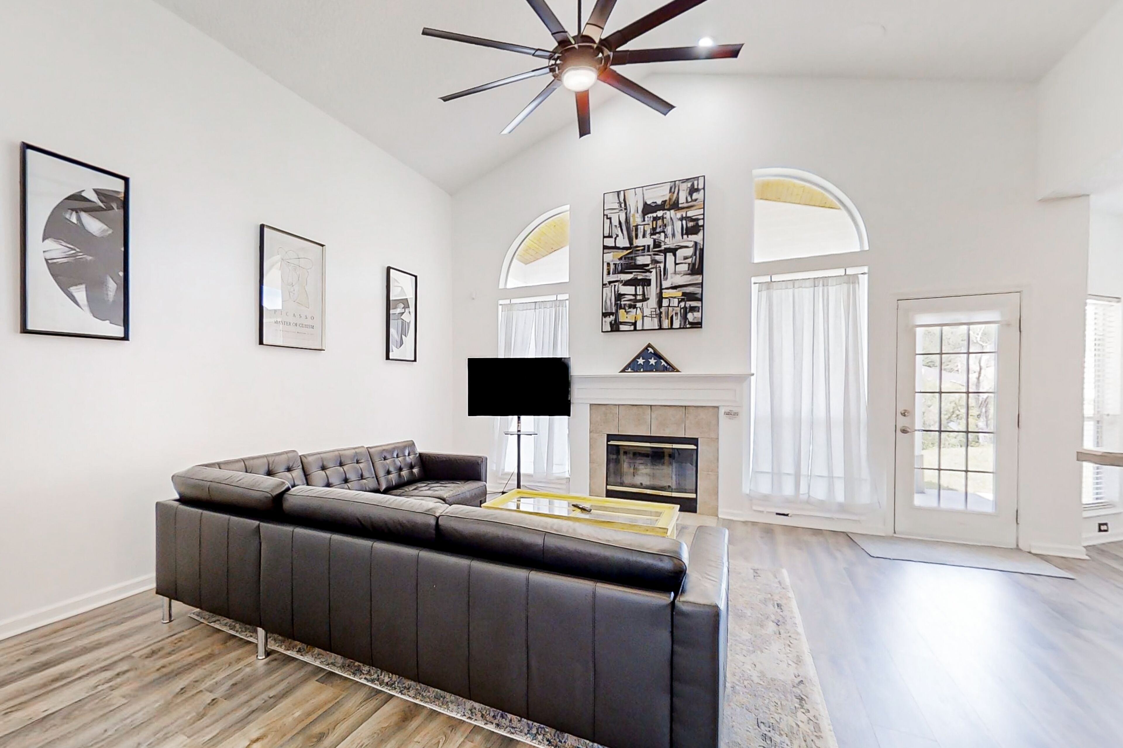 House, Multiple Beds, Patio (Lagoon Escape) | Living area