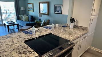 Condo, 1 King Bed, Pool Access, Ocean View (Sandpiper Beachfront Condo ) | Interior