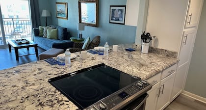 Welcome to Sandpiper Beachfront Condo. Cozy 1-bed in JAX Beach, Perfect for Couples! Pet-friendly!