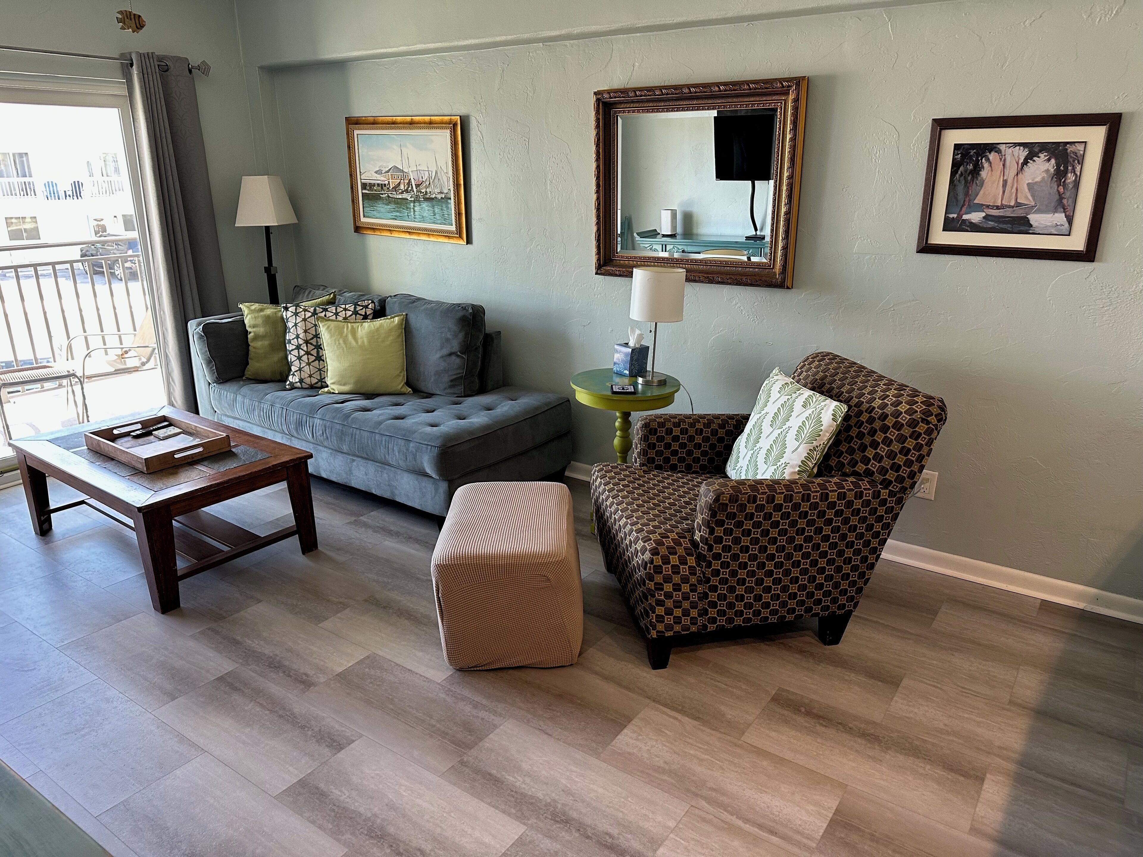 Condo, 1 King Bed, Pool Access, Ocean View (Sandpiper Beachfront Condo ) | Living area