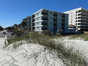 Exterior - Welcome to Sandpiper Beachfront Condo. Cozy 1-bed in JAX Beach, Perfect for Couples! Pet-friendly! (Jacksonville Beach)