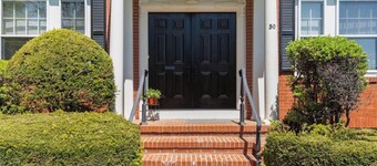 Historic 4-bed house in fabulous East Side Providence, steps from Brown Stadium