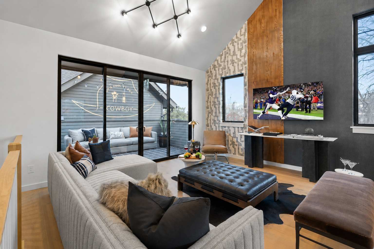 TV, offices