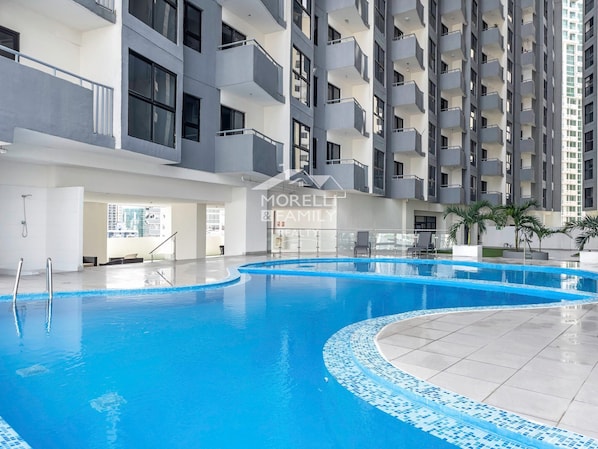 15 outdoor pools - Luxury Apartment Piso 35 with City View (Panamá)