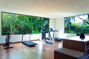 Fitness facility - Oceanfront Luxury Villa in Punta Mita – 11 Bedrooms, Sand Beach, Full Staff (Punta de Mita)