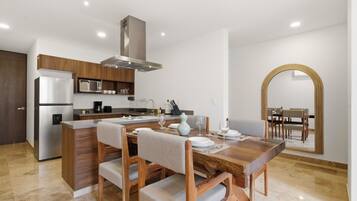 Comfort Apartment, 2 Bedrooms, Patio | Living area