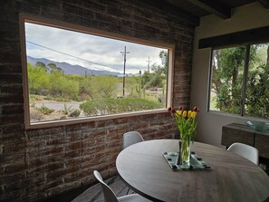 Dining - Quintessential Tucson - 2BR/2BA Entire House - Lower Foothills (Tucson)