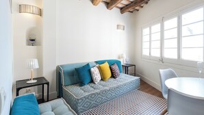 Living area - Centrally located apartment in Sitges. Steps from the beach and train. (Sitges)