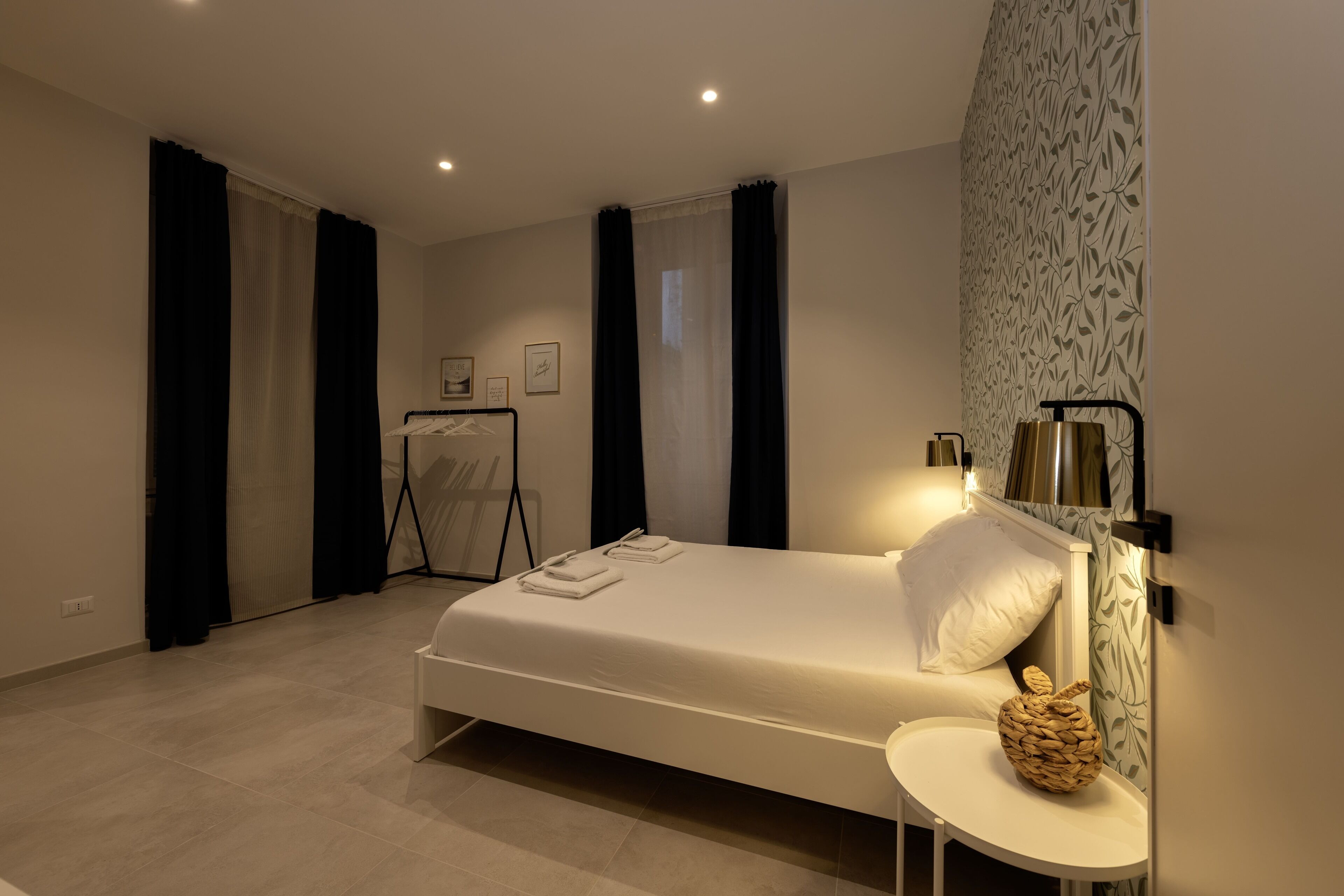 2 dormitoris, planxa i posts de planxar, wifi i roba de llit 