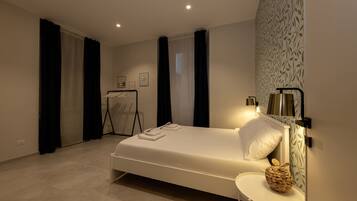 2 dormitoris, planxa i posts de planxar, wifi i roba de llit