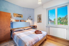 Iron/ironing board, WiFi, bed sheets - Welcome to My Lakeside Oasis (Ispra)