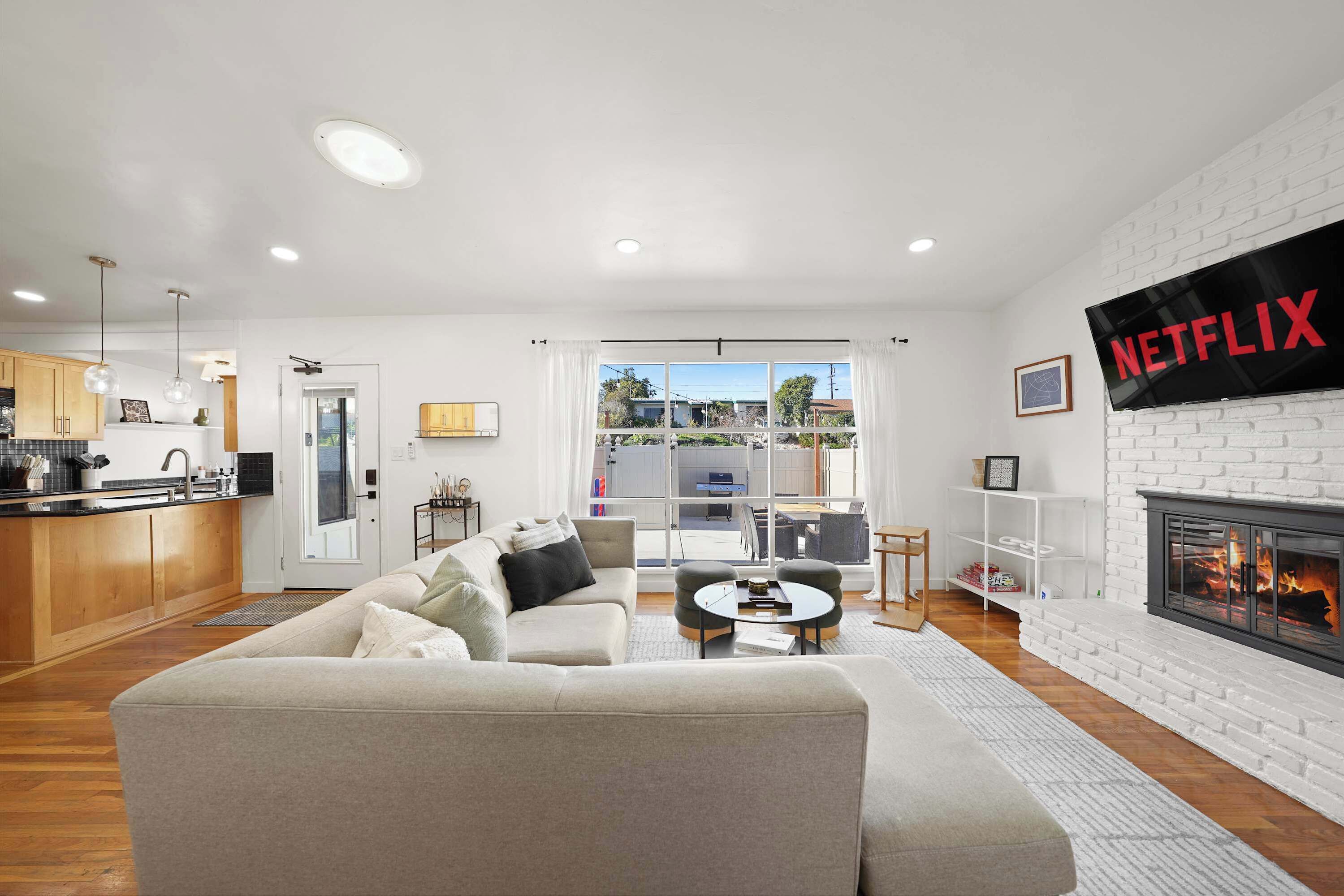 TV, fireplace, offices