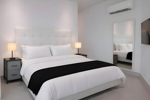 3 bedrooms, in-room safe, iron/ironing board, free WiFi