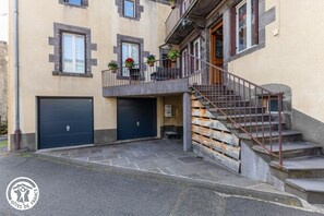 Exterior - Le petit mas - VOLVIC (VOLVIC)