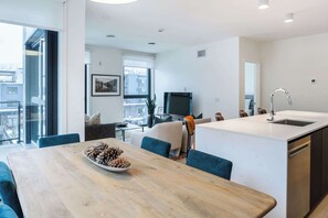 Dining - Alpine Living - Modern 2 Bedroom Condo (Revelstoke)