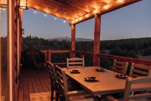 Outdoor dining - NEW!! Luxury Cabin w/Magnificent Views, Hot Tub, & 40 Private Acres (Lake George)