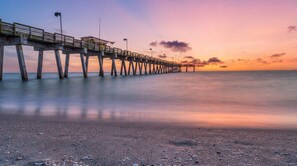 Beach - Baycrest Bungalow | Walk to Beaches & Shops on Venice Island (Venice)