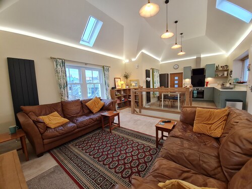 NEW LISTING! Old Police Station, Portsoy - sleeps 4 guests in 2 bedrooms