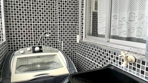 Departamento económico, lanai, vista a la playa | Interior