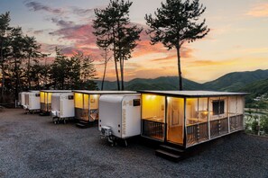 Exterior - Goseong Sand & Sea Glamping & Pension (Goseong)
