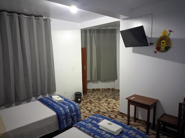 Room - Cozy room near Machu Picchu, one block from the main square. (Aguas Calientes)