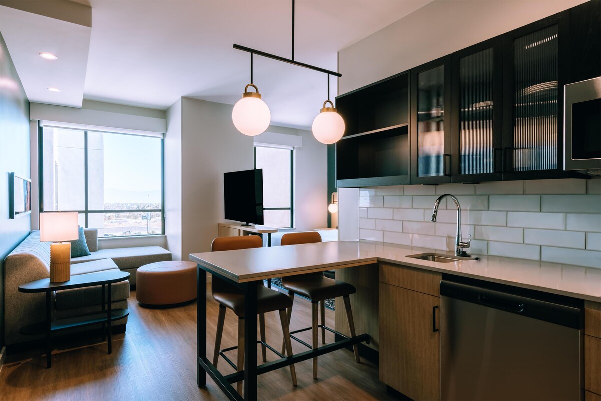 Studio Suite, 1 King Bed with Sofa bed | In-room safe, desk, laptop workspace, blackout curtains