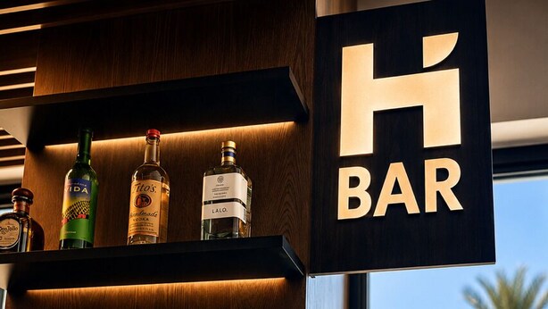 Poolside bar - Hyatt House Ontario Airport (Ontario)