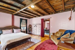 2 quartos, ferros/tábuas de passar roupa, Wi-Fi, roupa de cama