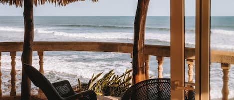 Habitación, vista a la playa | Áreas de la propiedad
