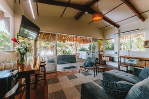 Biệt thự dành cho gia đình, quang cảnh biển