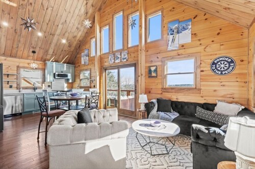 North Star Trailside Ski-In Ski-Out Lodge