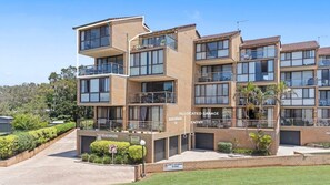Exterior - Unit 15 Beachpark Apartments (Port Macquarie)