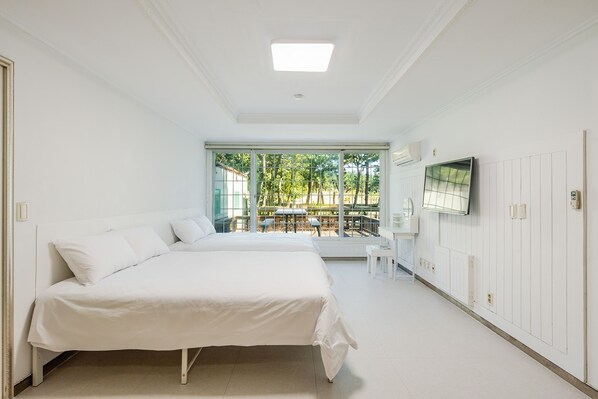 Basic Room, 1 Bedroom (104) | 1 bedroom, free WiFi - Gangneung Geugot Pension (Gangneung)