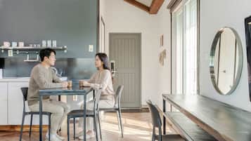 Basic Room, 1 Bedroom (301) | 1 bedroom, free WiFi