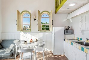 Basic Room, 1 Bedroom (203) | 1 bedroom, free WiFi - Gangneung Geugot Pension (Gangneung)