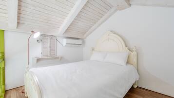 Basic Room, 1 Bedroom (203) | 1 bedroom, free WiFi