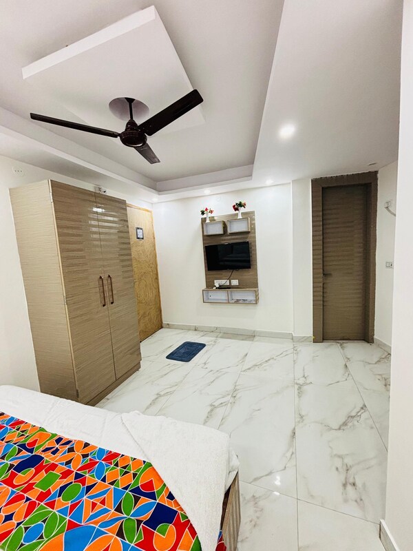 Lotustar Hotel - Ghaziabad