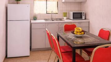 Standard Room | Dining