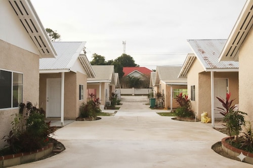 Valencia's Guesthouse