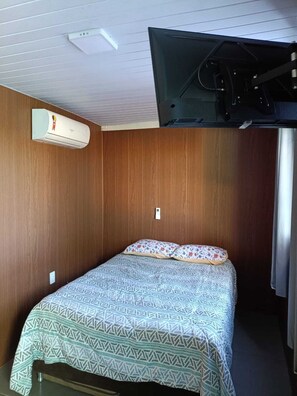 1 quarto, ferros/tábuas de passar roupa, Wi-Fi, roupa de cama