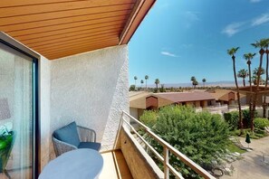 Property grounds - Kitschy Rich Palm Springs - A Ryson Property (Palm Springs)