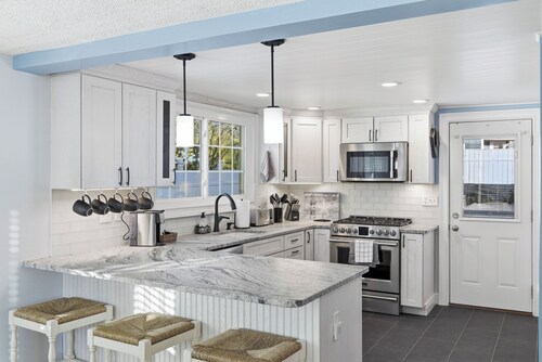 Coastal Escape w/ Pool - Near Niantic & Beaches