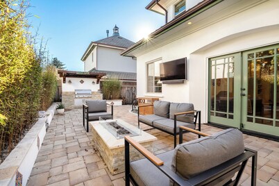 Charming Coastal Getaway – 5 Min to Boardwalk!