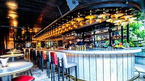 Bar (på overnattingsstedet)
