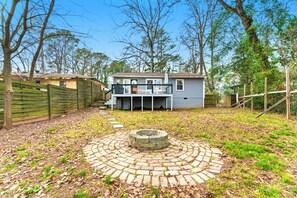 Exterior - Wonderful 2-bedroom house with Wifi in peaceful Hapeville (Hapeville)